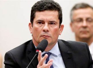 Moro diz a Bolsonaro que sai se diretor-geral da Polícia Federal for demitido