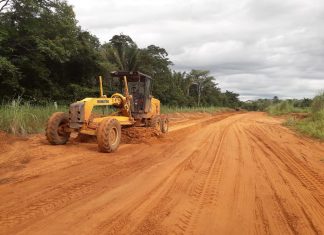 Governo recupera pontos críticos em rodovias na região norte