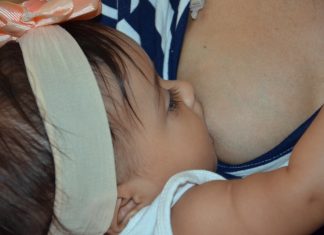 Governo oferece curso online sobre amamentação para futuras mães e lactantes