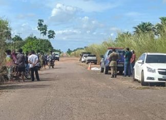 Jovem morre após cair da carroceria de caminhonete e ser atropelado na TO-010
