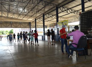 Trabalhadores com cadastro aprovado podem retirar o segundo kit alimentação criado pela Prefeitura de Palmas nesta quarta, 10