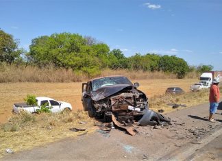 BR-153: idosa morre e outras cinco pessoas ficam feridas na colisão de veículos em Gurupi