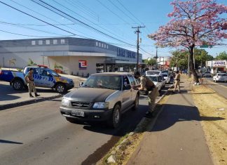 Blitz educativa em prol do ciclista é desenvolvida pela PM na região sul de Palmas