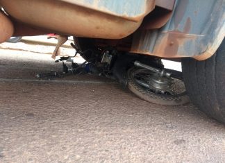 Mulher morre após moto ser atingida por carreta e arrastada na BR-153 em Paraíso do Tocantins