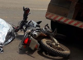 Homem morre após motocicleta em que estava bater na traseira de caminhão na TO-050 na região sul de Palmas