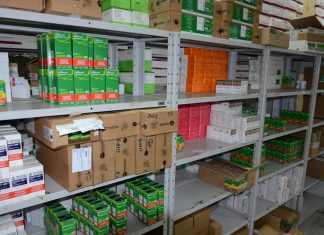 Saúde notifica laboratórios devido dificuldades para compra de medicamentos