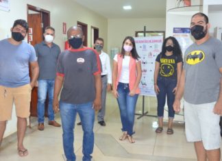 Grupo de familiares e amigos doam sangue e reforça estoque da Hemorrede Tocantins