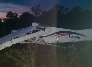 Avião de pequeno porte faz pouso forçado às margens do lago de Palmas