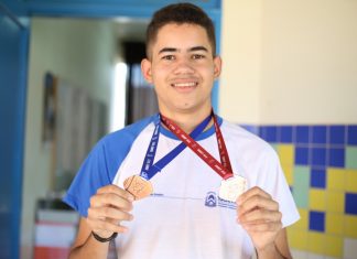 Medalhista de Matemática da rede estadual é aprovado em 1º lugar em curso de engenharia da UFT