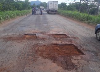 Governo do Tocantins realiza manutenção da rodovia que liga Porto Nacional a Silvanópolis