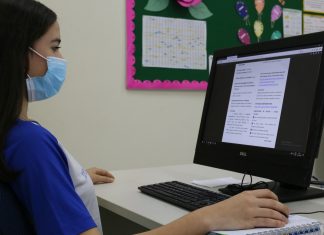 Educação realiza intensivão de aulas naEducação realiza intensivão de aulas na reta final de preparação dos estudantes para o Enem reta final de preparação dos estudantes para o Enem