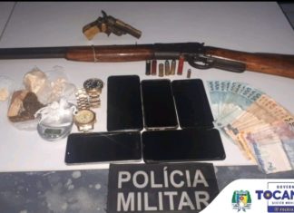 PM prende bando com moto roubada, armas de fogo e entorpecentes em Recursolândia