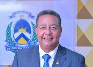 Em reunião com a classe, presidente do Conselho Estadual de Cultura afirma que atenderá pedido de renúncia ao cargo