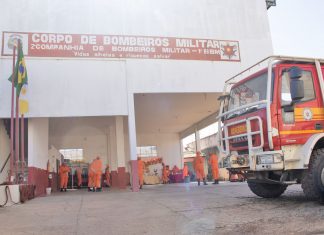 Bombeiros militares atendem três ocorrências de acidentes de trânsito em Taquaralto, na manhã desta quinta, 04