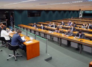 Veja como votou cada deputado e senador do Tocantins na LDO que amplia fundo eleitoral para R$ 5,7 bilhões