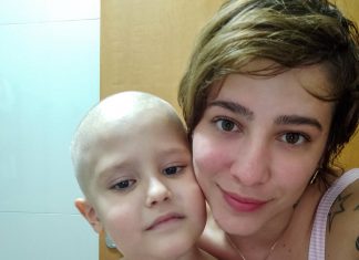Após corrente na web, mãe do menino Chico consegue arrecadar R$ 96 mil para despesas durante tratamento contra o câncer