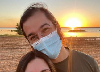 Rumo ao Jalapão, Fátima Bernardes e Túlio Gadêlha passeiam por praia de Palmas e se encantam com pôr do sol