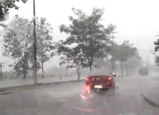 Chuva forte surpreende moradores e alivia tempo seco em Araguaína