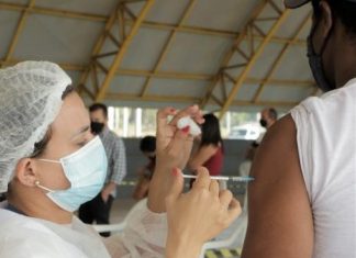 Moradores de 40 anos começam a ser vacinados em Araguaína nesta quinta-feira (8)