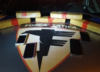 Polícia prende suspeitos de tráfico e encontra maconha em carro que transportava recém-nascido