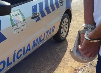 Foragido por roubo é preso e confessa à polícia que rompeu tornozeleira eletrônica