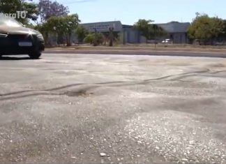 Ondulações no asfalto de rotatória em Palmas causam prejuízos e risco de acidentes