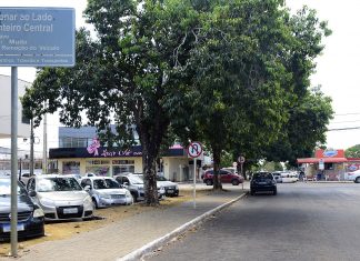 Mais de 1,3 mil motoristas são multados em Palmas por estacionar em local irregular