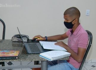 Adolescente que aprendeu a ler sozinho é aprovado em universidade federal aos 15 anos