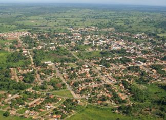 Prefeitura de Arapoema vai leiloar mais de 40 bens, incluindo lancha e trator; veja lista