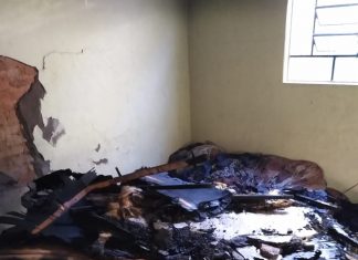 Casa pega fogo após cinco crianças serem deixadas sozinhas em Gurupi