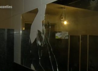 Visitantes e turistas voltam a reclamar dos banheiros da Praia da Graciosa: ‘Não tem nem sabonete’