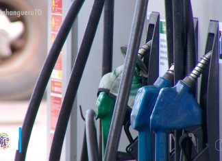 Posto é autuado pelo Procon em Araguaína por aumentar preço da gasolina durante corrida de consumidores para abastecer