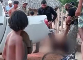 Vídeo mostra indígena morto pela polícia em aldeia sendo colocado em caminhonete; Ele era foragido