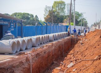 Gurupi inicia obras de drenagem em áreas da cidade que sofrem com alagamentos