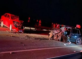 Batida frontal entre carros deixa feridos na ponte sobre o lago de Palmas