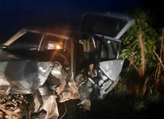 Batida de três veículos deixa oito pessoas feridas na TO-080 em Paraíso do Tocantins