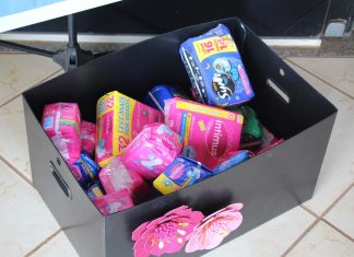 Cooperativas fazem campanha para arrecadar absorventes para meninas e mulheres vulneráveis