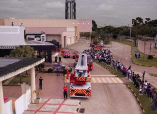 Bombeiros e Polícia Militar fazem simulação de ataque à bomba em shopping de Palmas