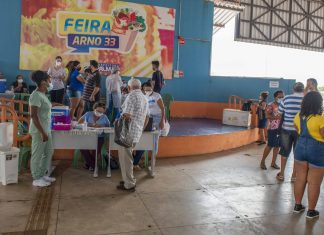 Vacinas contra a Covid e gripe são aplicadas em feira da região sul de Palmas neste domingo (7)