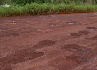 Rodovias estaduais em péssimas condições atrasam viagens e põem em risco a vida dos motoristas