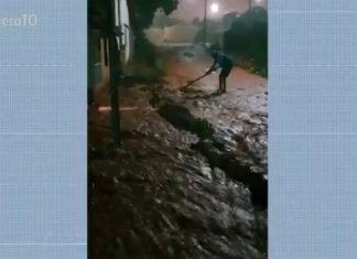 Rua com obra inacabada fica intrafegável após chuvas em Natividade