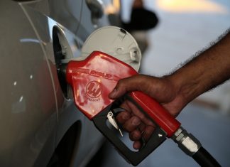 Procon entra gasolina sendo vendida a R$ 6,99 e etanol a R$ 5,99 em postos de Palmas