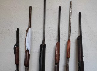 Polícia encontra armas de fogo e munições durante operação que investiga furtos de fios de cobre