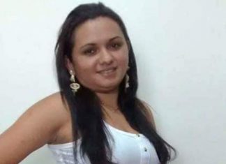 Suspeito de participar da briga que terminou com técnica de enfermagem morta é levado ao local do crime para perícia