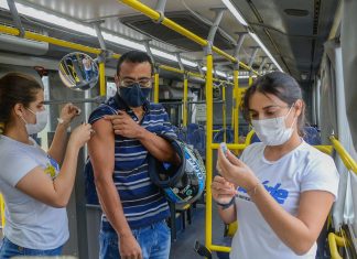 Vacinação itinerante contra Covid e Influenza será retomada nesta terça-feira (11) em Palmas