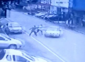 Vídeo mostra momento em que homem é morto a tiros ao entrar em carro onde estavam mulher e criança