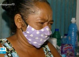 Mulher chora ao ter que se abrigar em feira junto com animais para fugir de enchente: ‘nunca tinha me visto nessa situação’