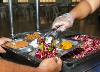 Restaurantes comunitários voltam a oferecer refeições a partir desta segunda (10) após recesso