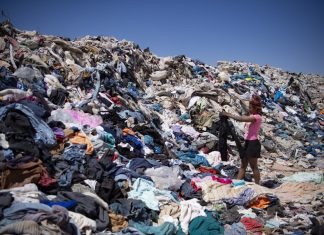 Lixões têxteis: as imagens que mostram como a indústria pode ser tóxica ao meio ambiente