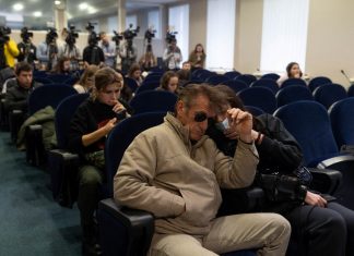 Sean Penn está na Ucrânia para filmar documentário sobre invasão russa